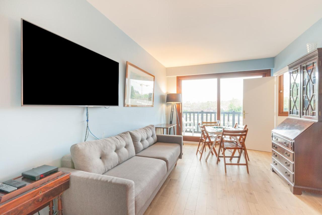 Le Christina Apartment Трувил сюр Мер Екстериор снимка